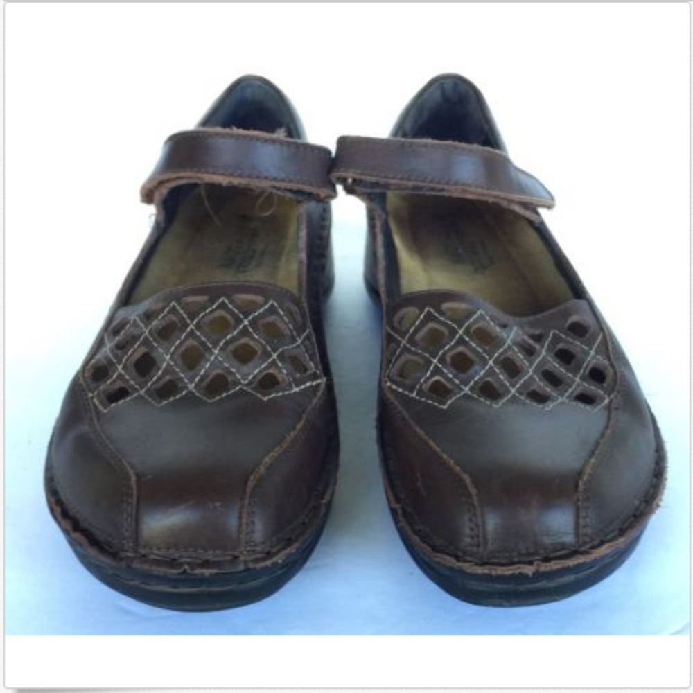 Naot Diamond Cutouts Mary Janes Shoes Gem